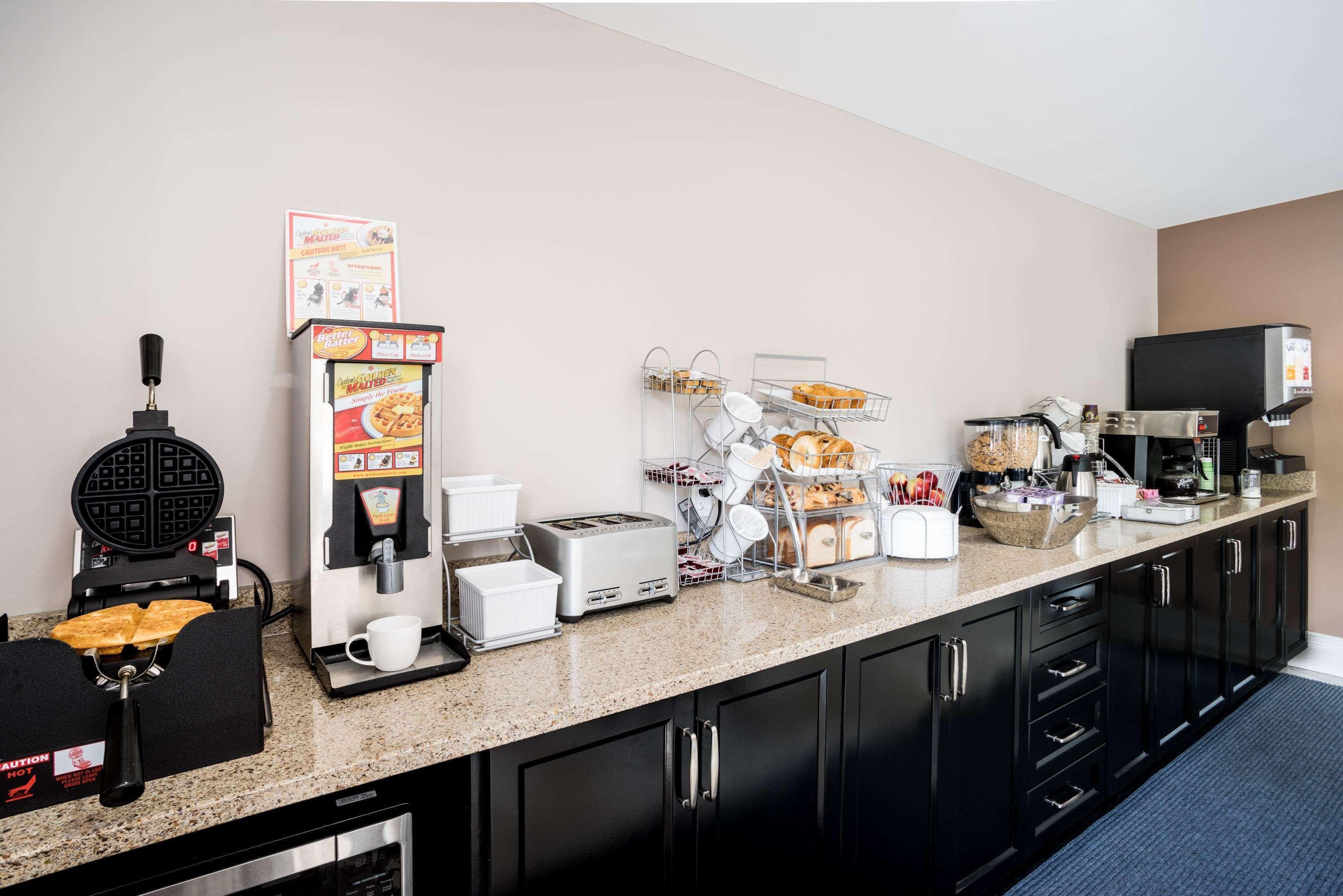 Hotel Super 8 By Wyndham 2*